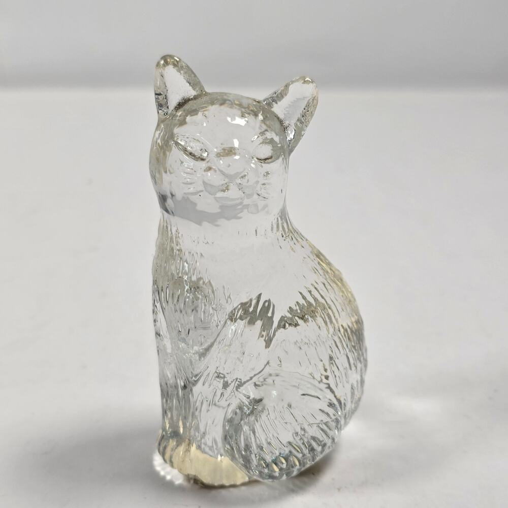 Vintage Art Clear Glass Cat Kitty Paperweight Taiwan giftware glass